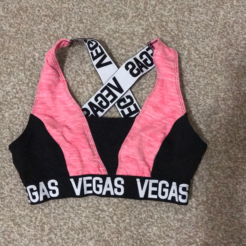 3/35✨ Las Vegas Sports Bra